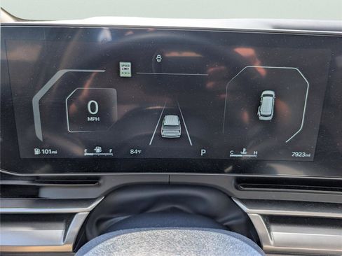 Used 2026 Kia Carnival SX w/ SX Dark Edition Package image 20