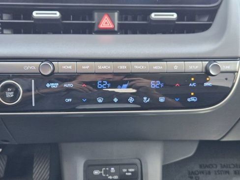 Certified 2025 Hyundai Ioniq 5 SE RWD image 18
