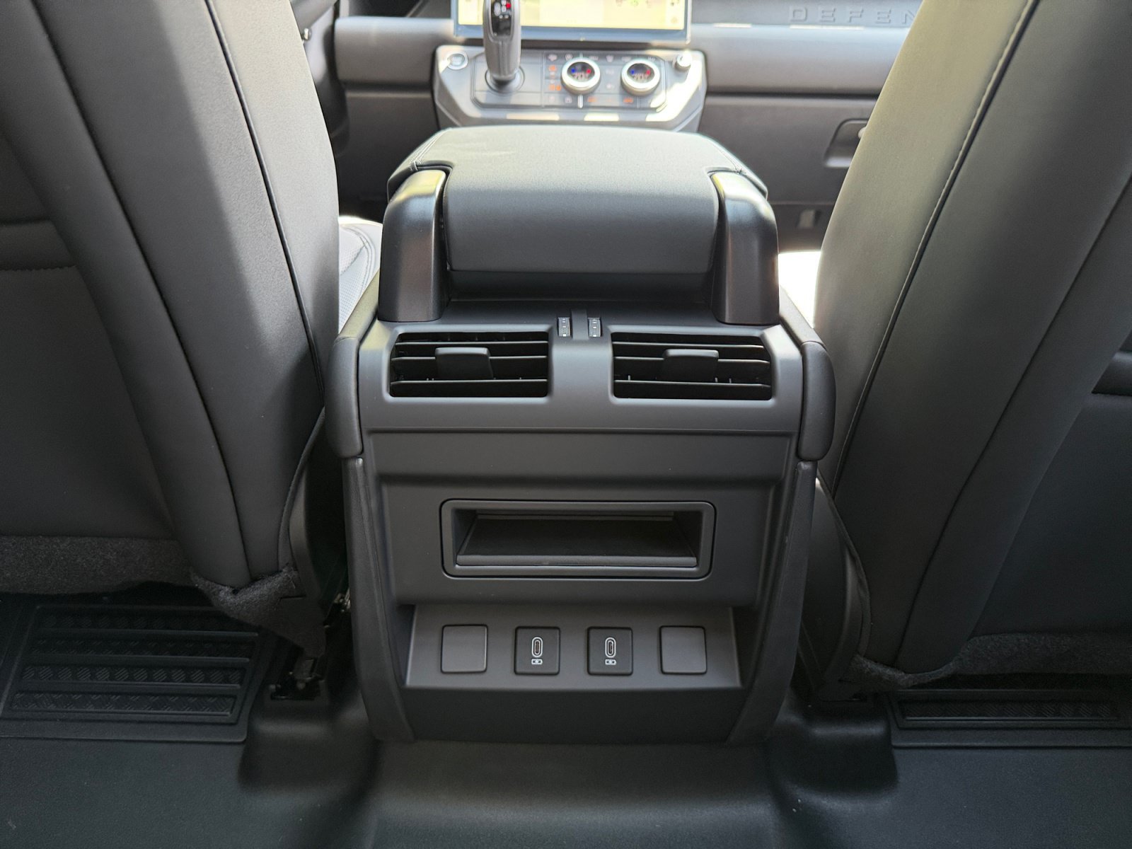New 2026 Land Rover Defender 110 S AWD/4WD image 18