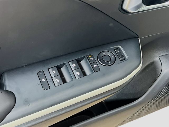 New 2025 Kia K4 GT-Line w/ GT-Line Premium Package FWD image 18