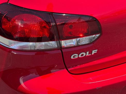 Used 2013 Volkswagen Golf 4-Door FWD image 23
