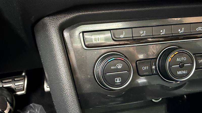 Used 2021 Volkswagen Tiguan SE R-Line AWD/4WD image 37