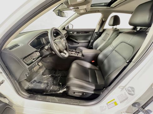 Used 2023 Honda Civic Touring image 21