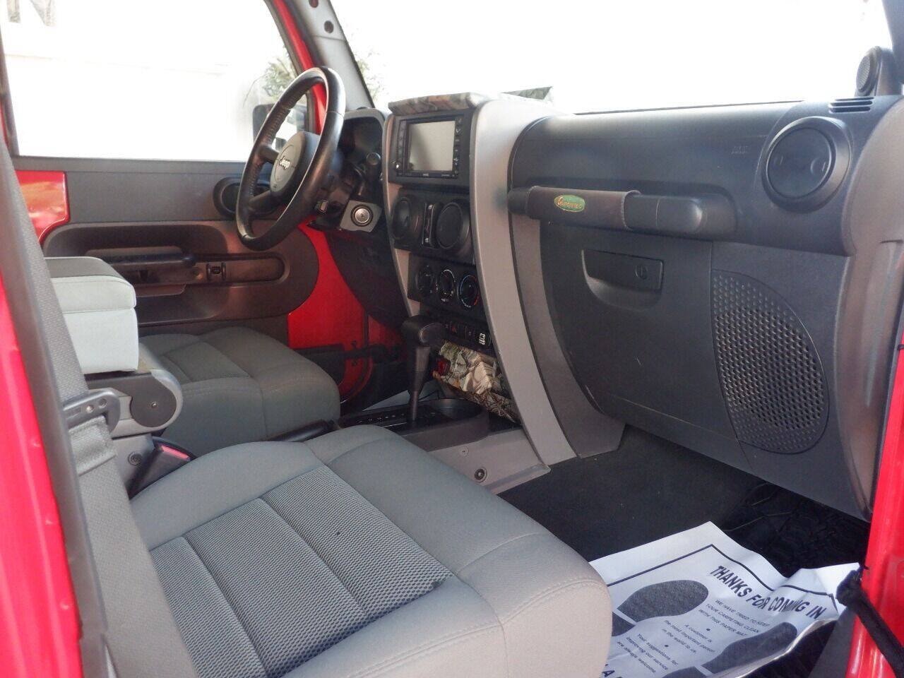 Used 2008 Jeep Wrangler Unlimited Rubicon w/ PWR Convenience Group AWD/4WD image 28