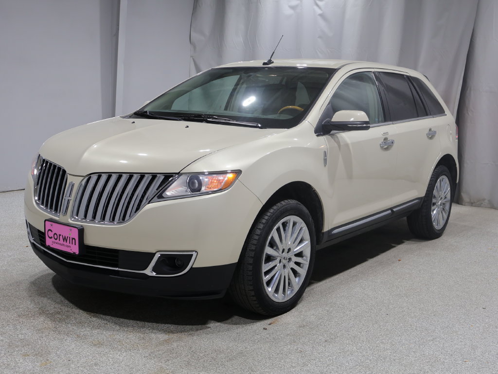 Used 2015 Lincoln MKX AWD w/ Equipment Group 101A image 8