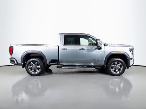 New 2026 GMC Sierra 2500 SLE w/ SLE Value Package; AWD/4WD image 8