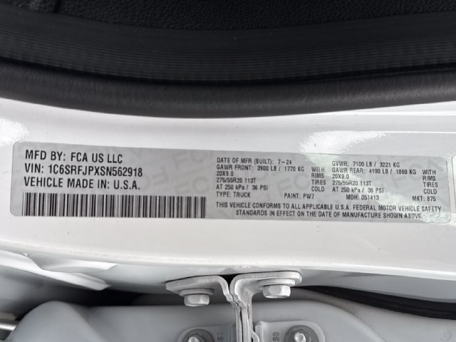 Used 2025 RAM 1500 Laramie AWD/4WD image 28