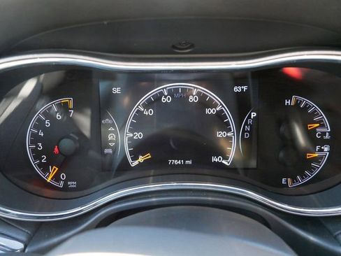 Used 2018 Jeep Grand Cherokee Overland AWD/4WD image 27