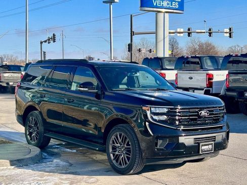 New 2026 Ford Expedition Platinum w/ Stealth Appearance Package image 6