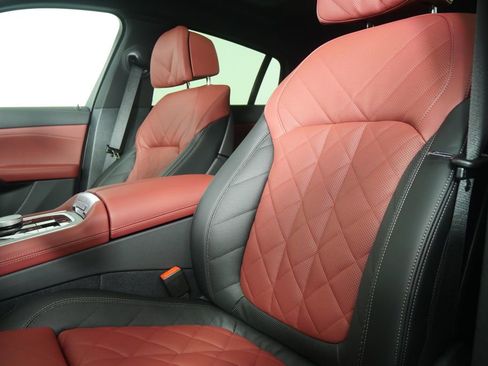 New 2026 BMW X6 xDrive40i w/ Climate Comfort Package image 12