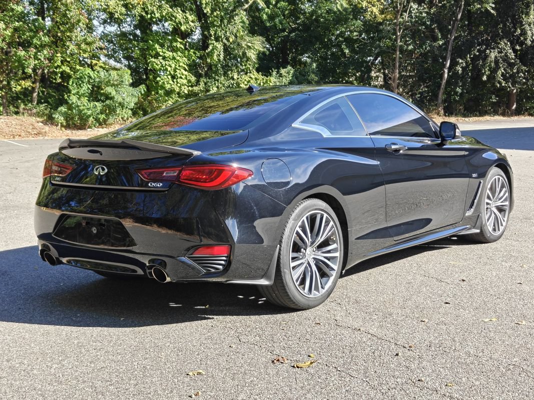 Used 2018 INFINITI Q60 3.0t Luxe w/ Sensory Package 3.0T Luxe AWD/4WD image 4