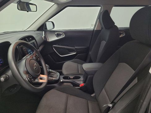 Used 2020 Kia Soul LX FWD image 17