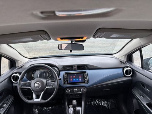 Used 2025 Nissan Versa SV FWD image 28
