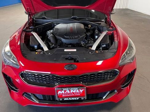 Used 2018 Kia Stinger GT1 RWD image 9