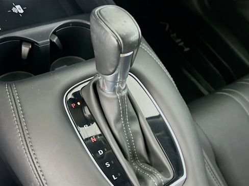 Used 2023 Honda HR-V EX-L image 24