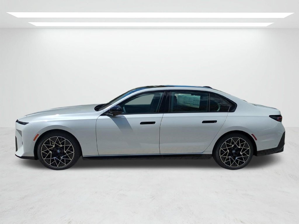 New 2027 BMW 740i RWD image 7