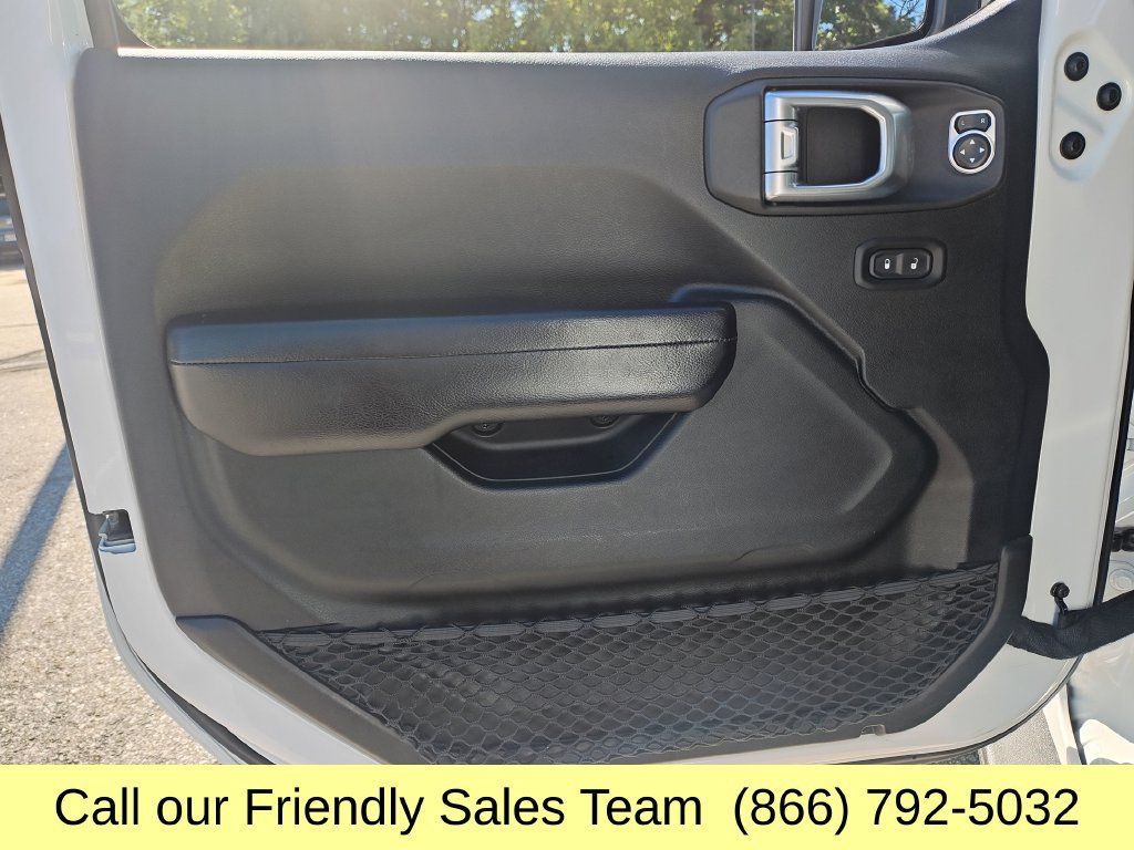 Used 2019 Jeep Wrangler Unlimited Sport AWD/4WD image 13