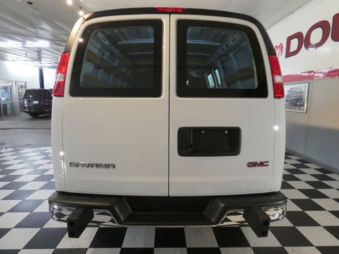 Used 2023 GMC Savana 2500 w/ Driver Convenience Package image 5
