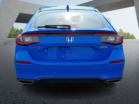 Used 2024 Honda Civic Sport Touring image 5
