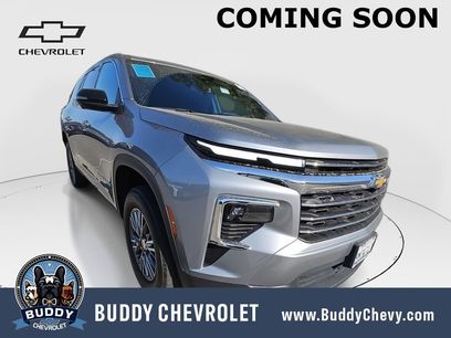 Used 2024 Chevrolet Traverse LT