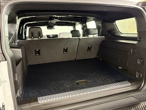 Used 2025 GMC Hummer EV 3X w/ Extreme Off-Road Package image 21