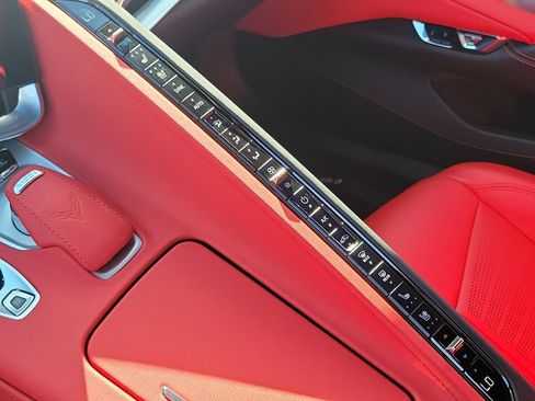 Used 2022 Chevrolet Corvette Stingray Preferred Cpe w/ Z51 Performance Package RWD image 13
