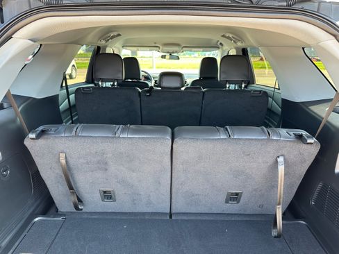 Used 2023 Ford Explorer XLT w/ Equipment Group 202A image 31