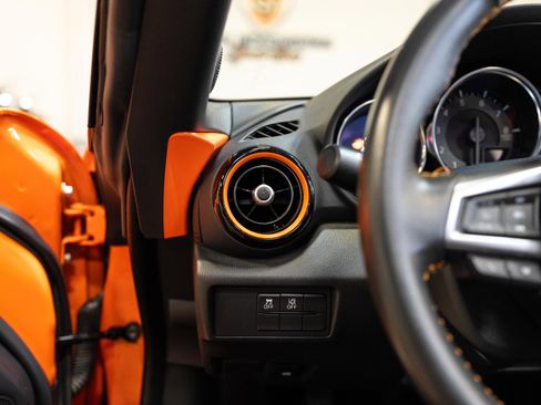 Used 2019 MAZDA MX-5 Miata 30th Anniversary image 65