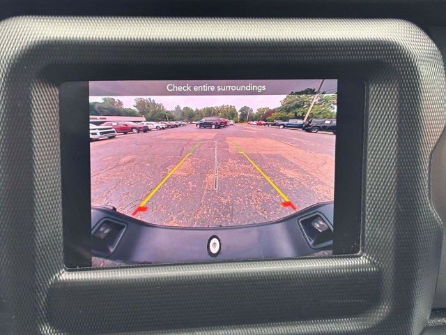 Used 2023 Jeep Gladiator Sport AWD/4WD image 14