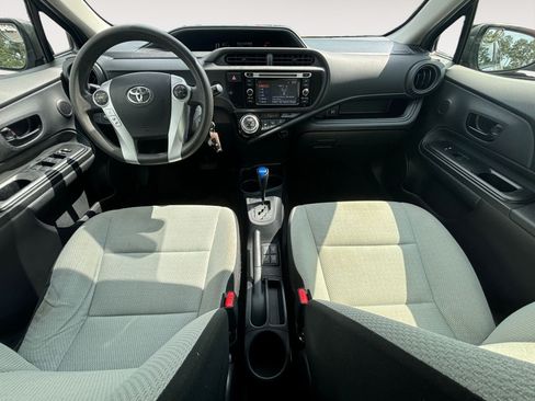 Used 2016 Toyota Prius C One FWD image 10