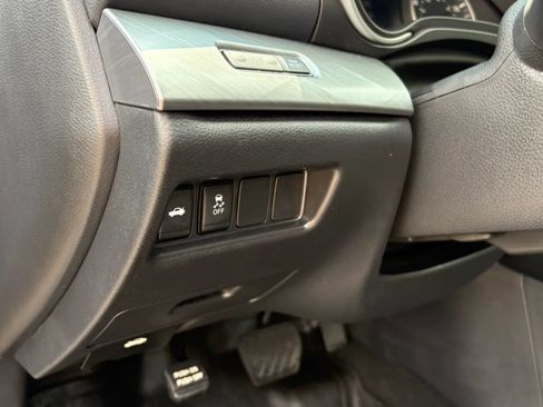 Used 2017 Nissan Maxima 3.5 SV FWD image 17