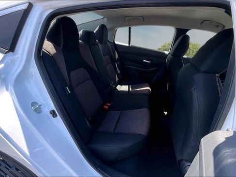 New 2026 Nissan Sentra SR FWD image 10