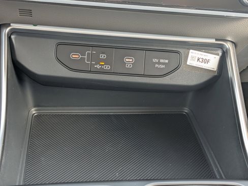 New 2026 Kia Carnival LXS image 28