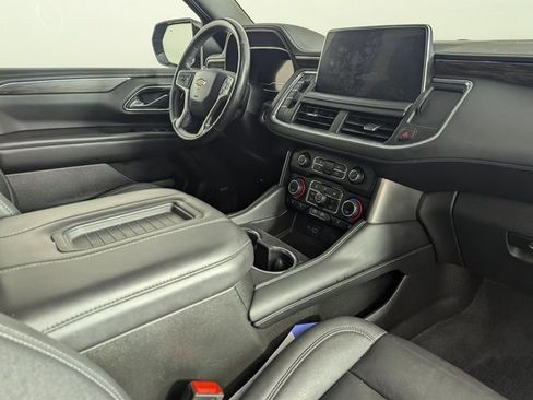 Used 2022 Chevrolet Suburban LT image 24