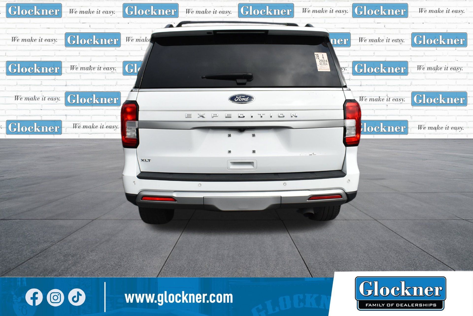 Used 2024 Ford Expedition XLT AWD/4WD image 7