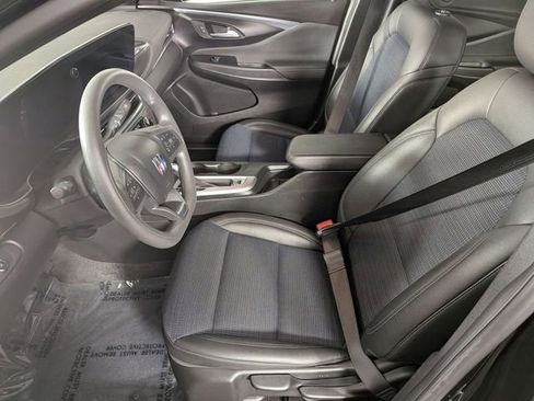 Used 2025 Buick Envista Preferred FWD image 12