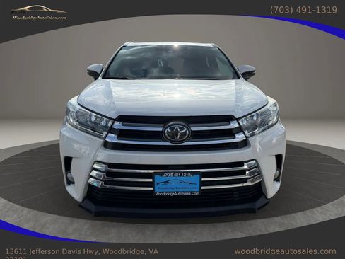 Used 2017 Toyota Highlander Limited image 8