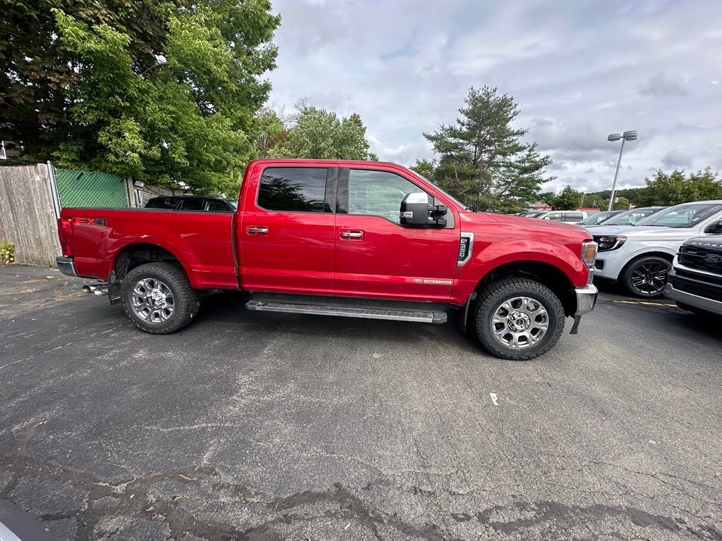 Used 2022 Ford F350 Lariat w/ Lariat Ultimate Package AWD/4WD image 3