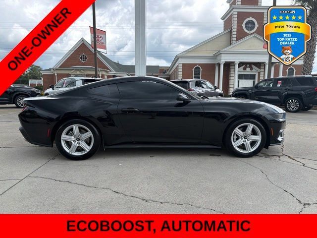 Used 2026 Ford Mustang Coupe RWD image 4