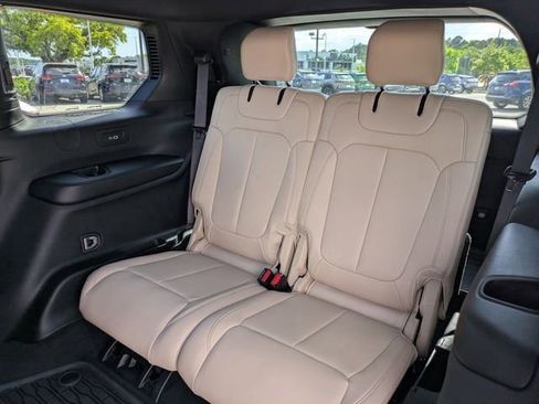 Used 2025 Jeep Grand Cherokee L Limited w/ Black Appearance Package RWD image 13