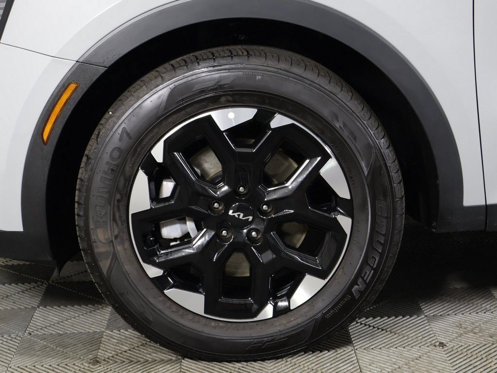 Certified 2026 Kia Sorento S FWD image 21