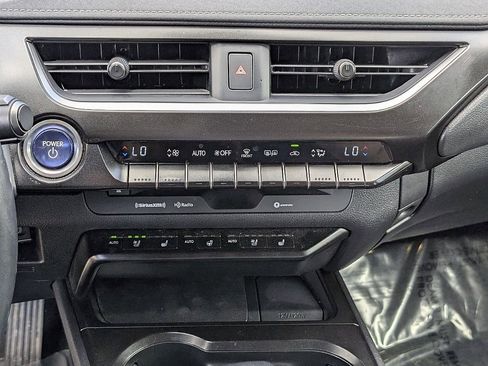 Used 2020 Lexus UX 250h w/ Premium Package image 31