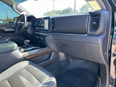 Used 2022 Chevrolet Silverado 1500 LT Trail Boss w/ Convenience Package II image 43