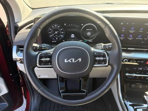 Used 2024 Kia Carnival SX Prestige FWD image 16