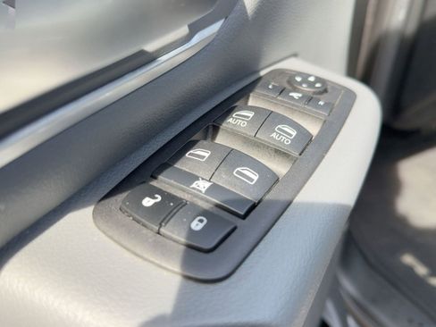 Used 2023 RAM 1500 Big Horn image 27