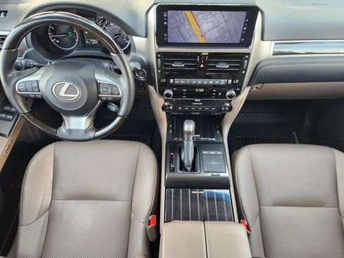 Used 2023 Lexus GX 460 Luxury w/ Accessory Package AWD/4WD image 27