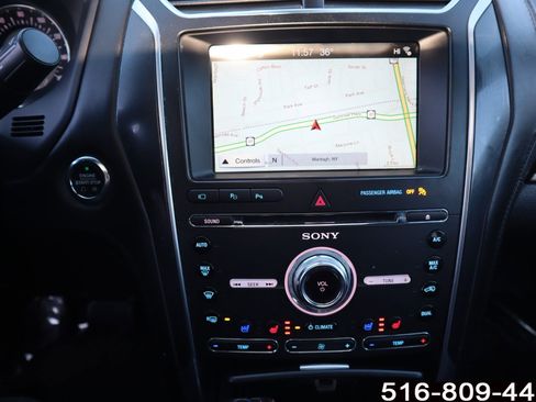 Used 2018 Ford Explorer Platinum image 22