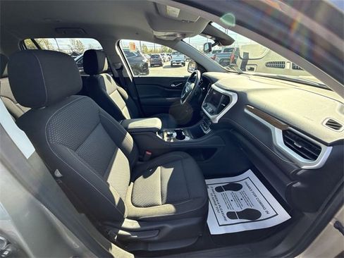 Certified 2023 GMC Acadia SLE w/ Driver Convenience Package image 26
