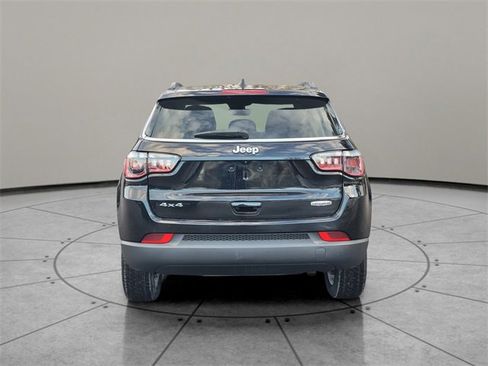 Certified 2022 Jeep Compass Latitude image 11