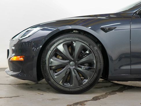 Used 2024 Tesla Model S AWD/4WD image 25